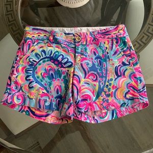 🩷💜 LILY PULITZER PSYCHEDELIC SUNSHINE CALLAHAN SHORTS!🩷💜